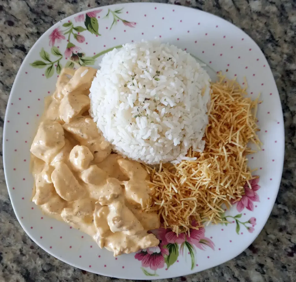 Strogonoff de Frango Receita