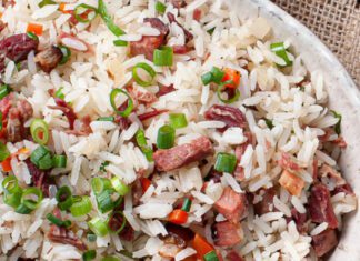 Arroz Carreteiro: Como Fazer Essa Receita Tradicional e Irresistível Arroz Carreteiro